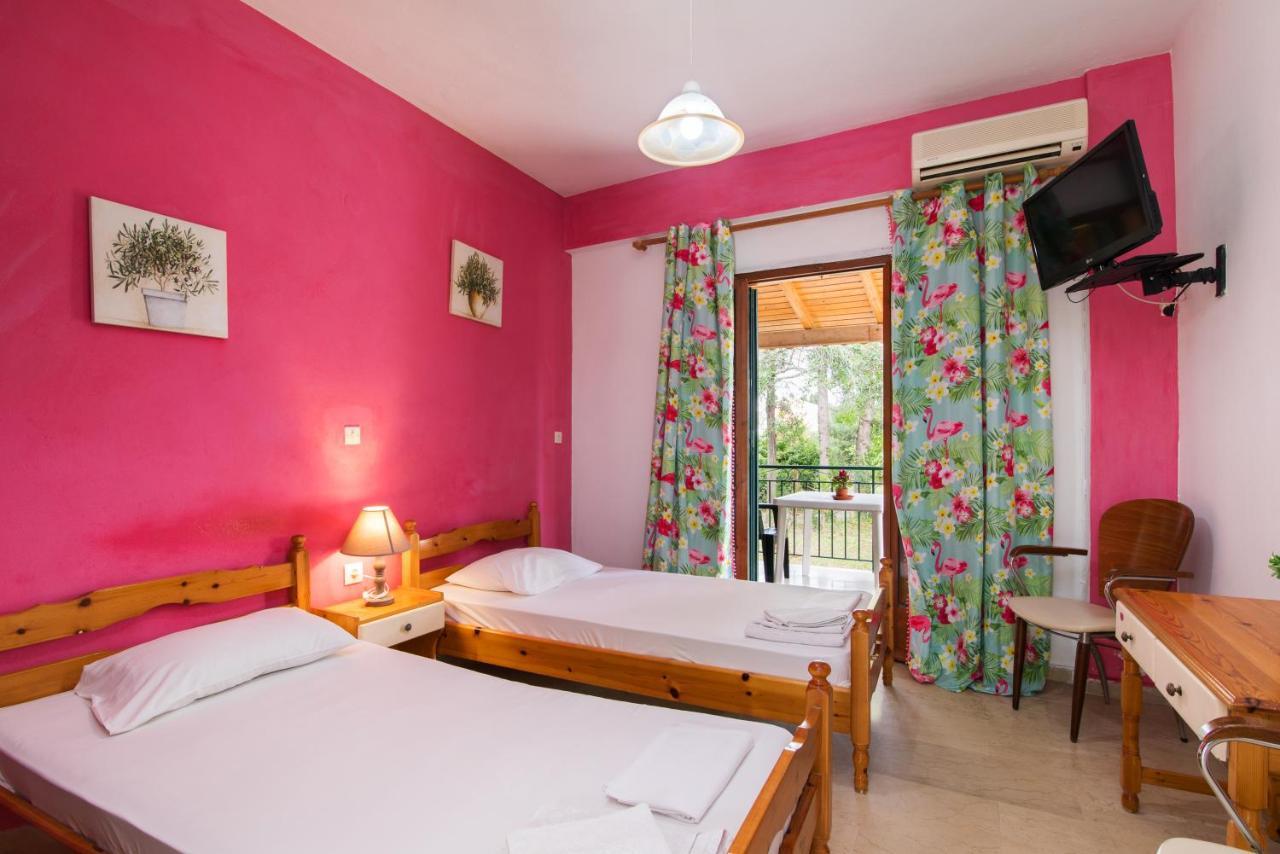Joanna Apartments Контокали Екстериор снимка