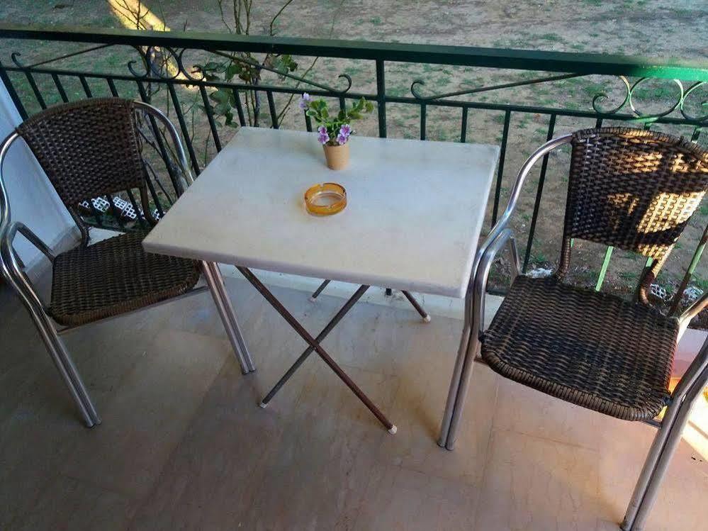 Joanna Apartments Контокали Екстериор снимка